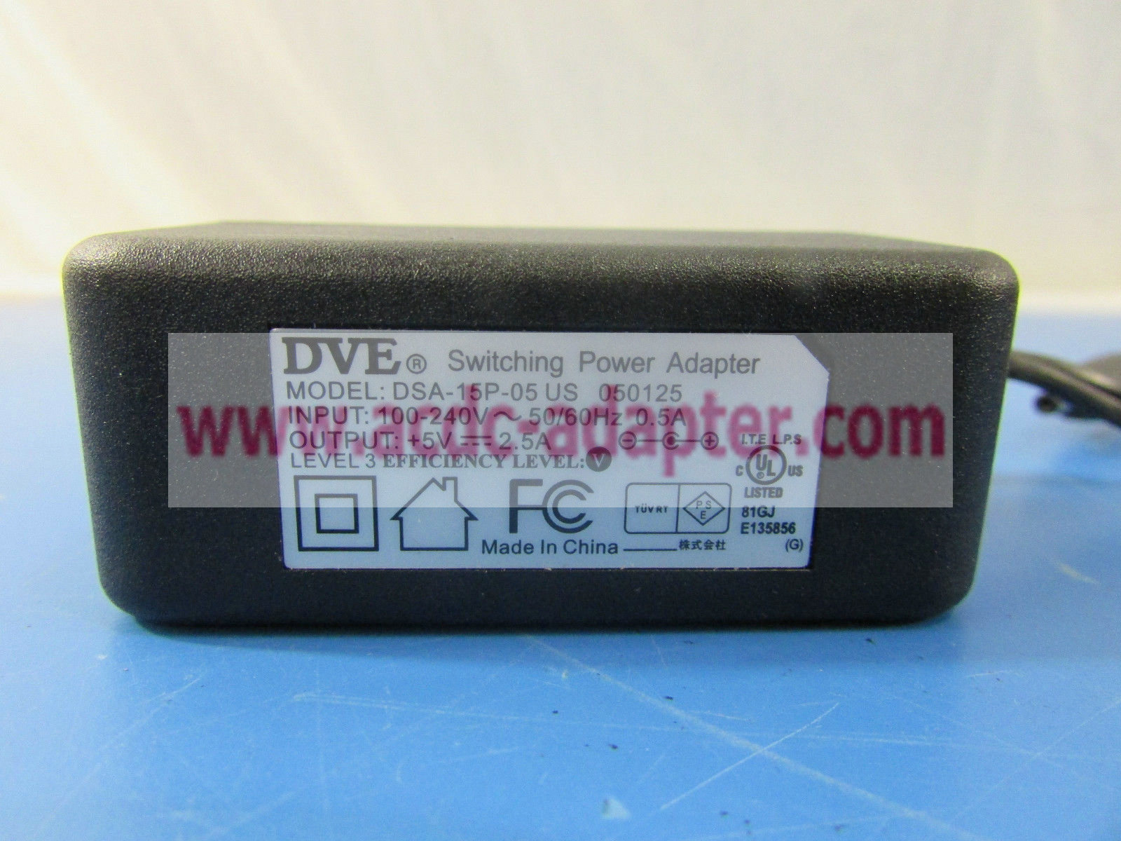 New DVE DSA-15P-05US 050125 Power Supply AC Switching Adapter Charger 5V 2.5A
